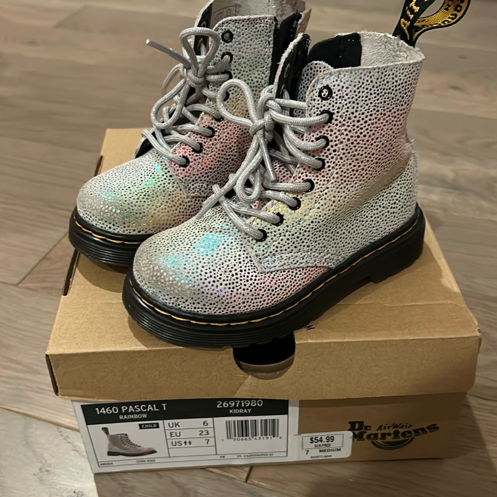 Toddler great condition dr martens